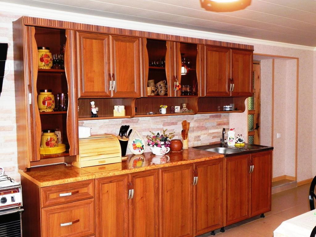 Tinikos Guest House Telavi Eksteriør billede