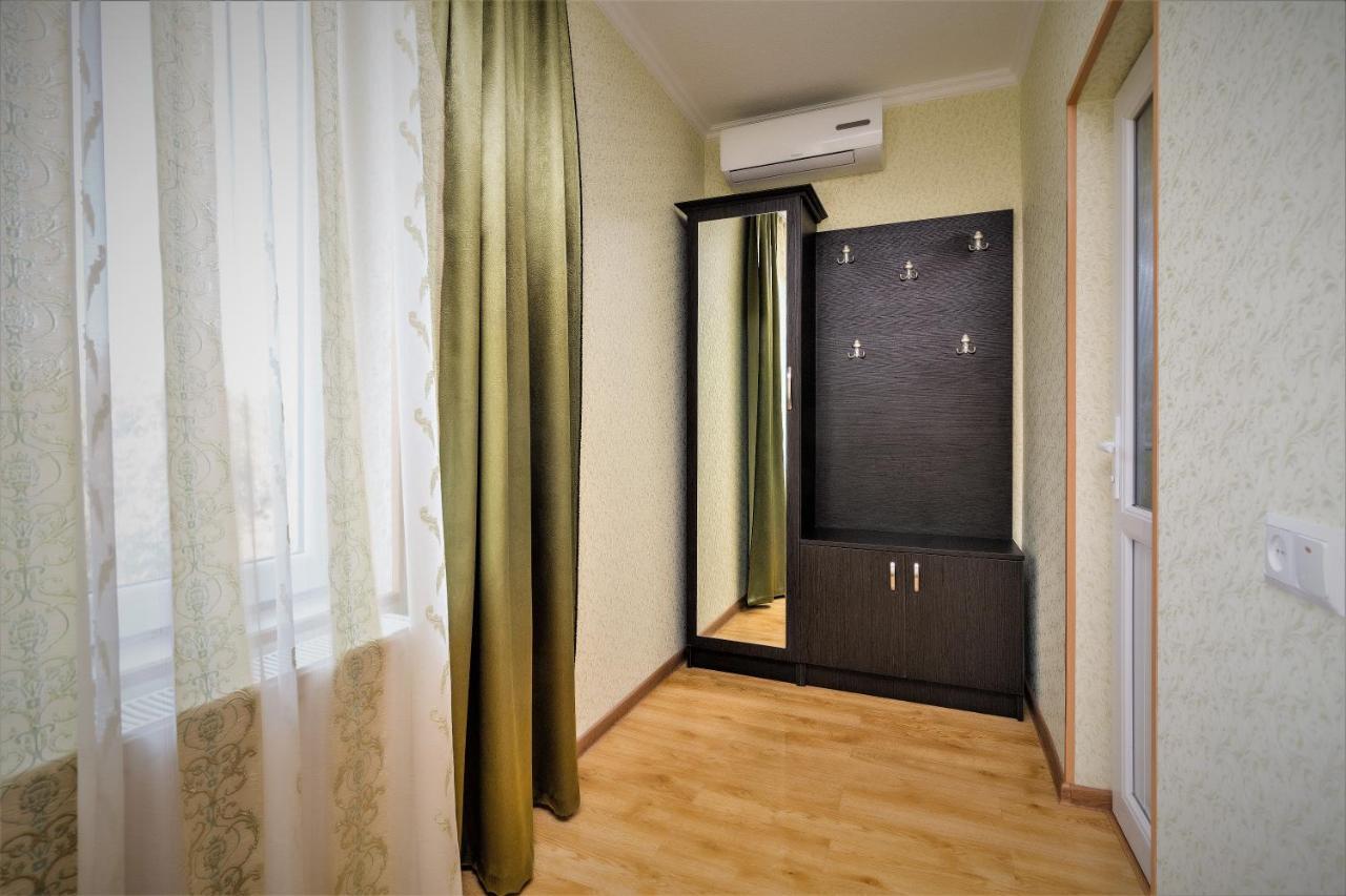 Tinikos Guest House Telavi Eksteriør billede